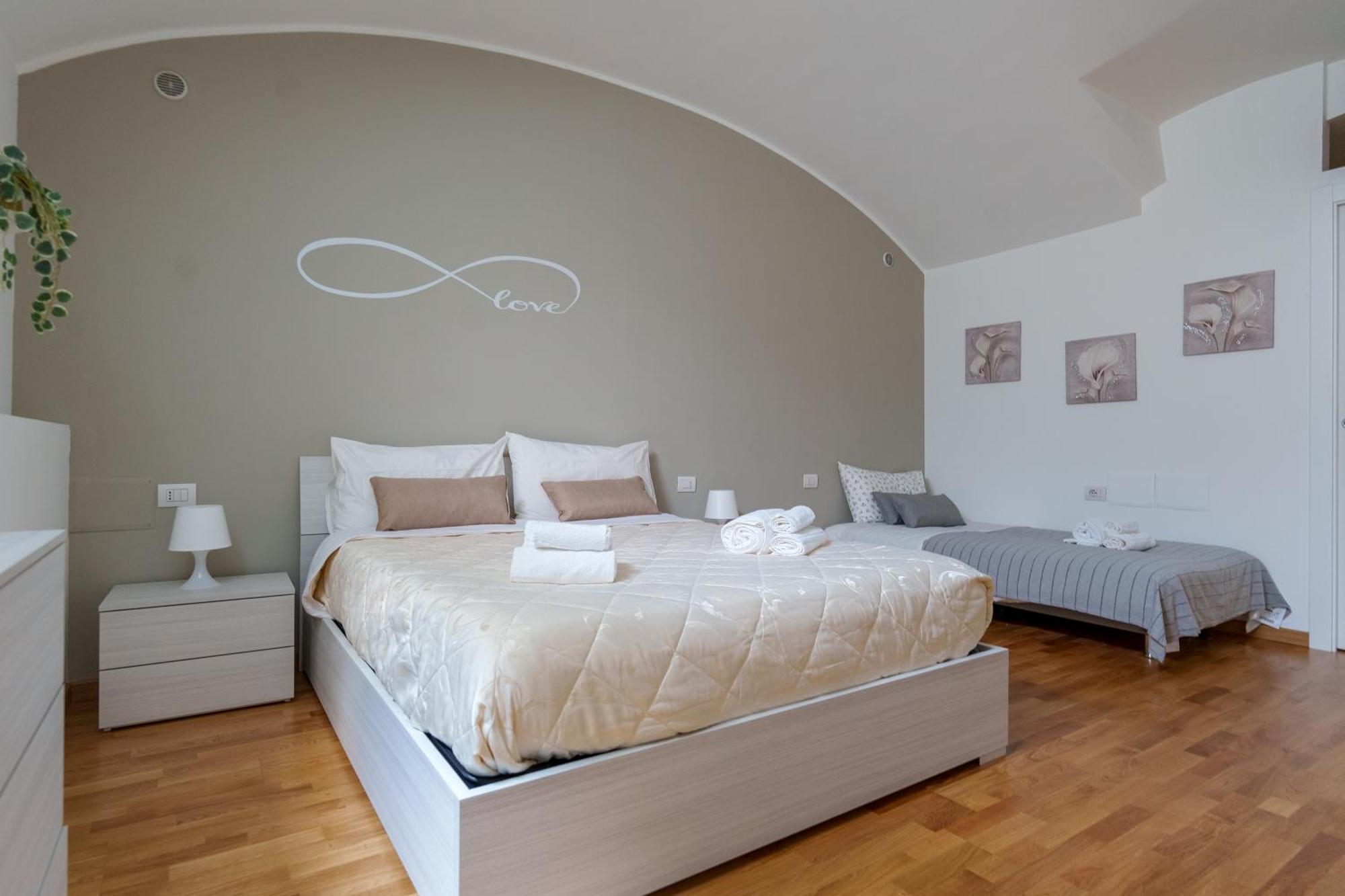 Centro Storico Duomo A 5 Minuti Love Suite Wifi Netflix Milano Eksteriør billede